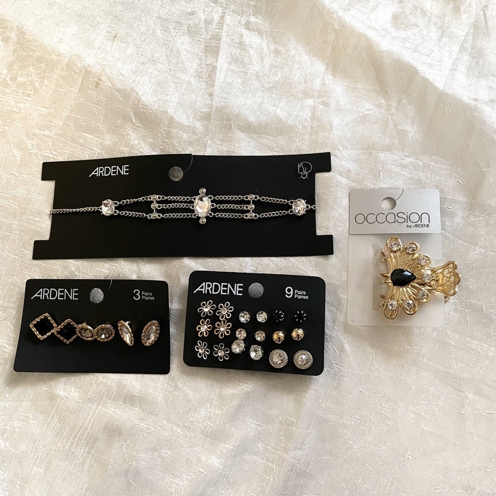 NWT Bundle of jewelry from Ardene